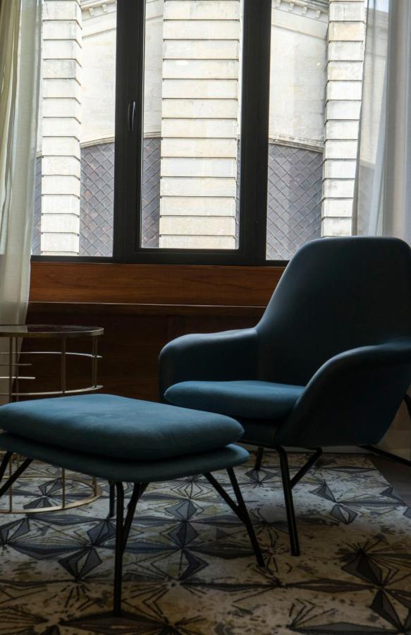 Grand Opera Hotel Koetaisi Buitenkant foto