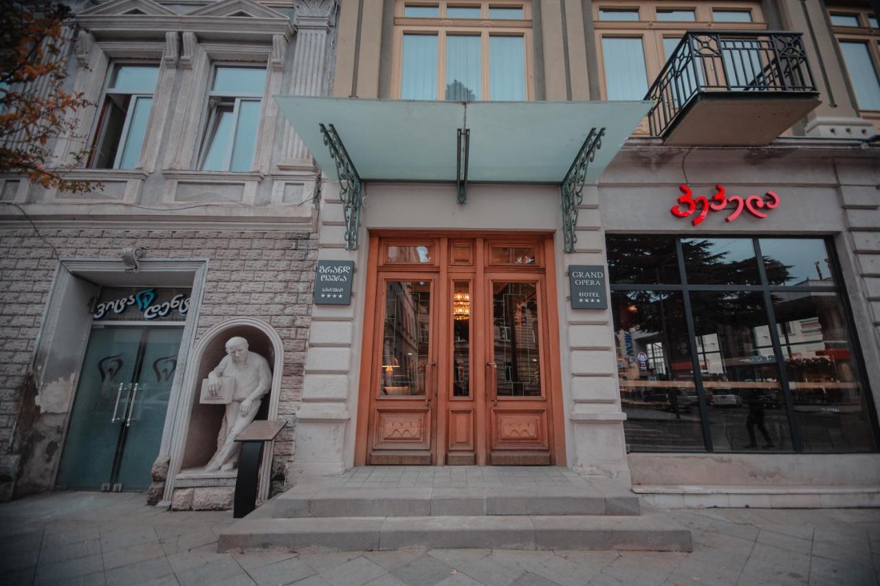 Grand Opera Hotel Koetaisi Buitenkant foto